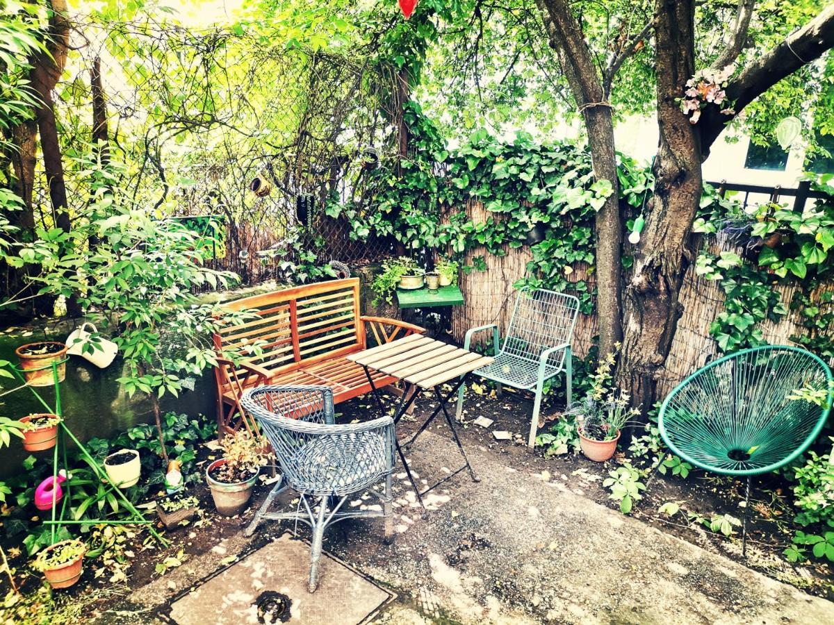 Flat In Historic Villa With Your Own Private Garden, Near City Park Budapest Bagian luar foto