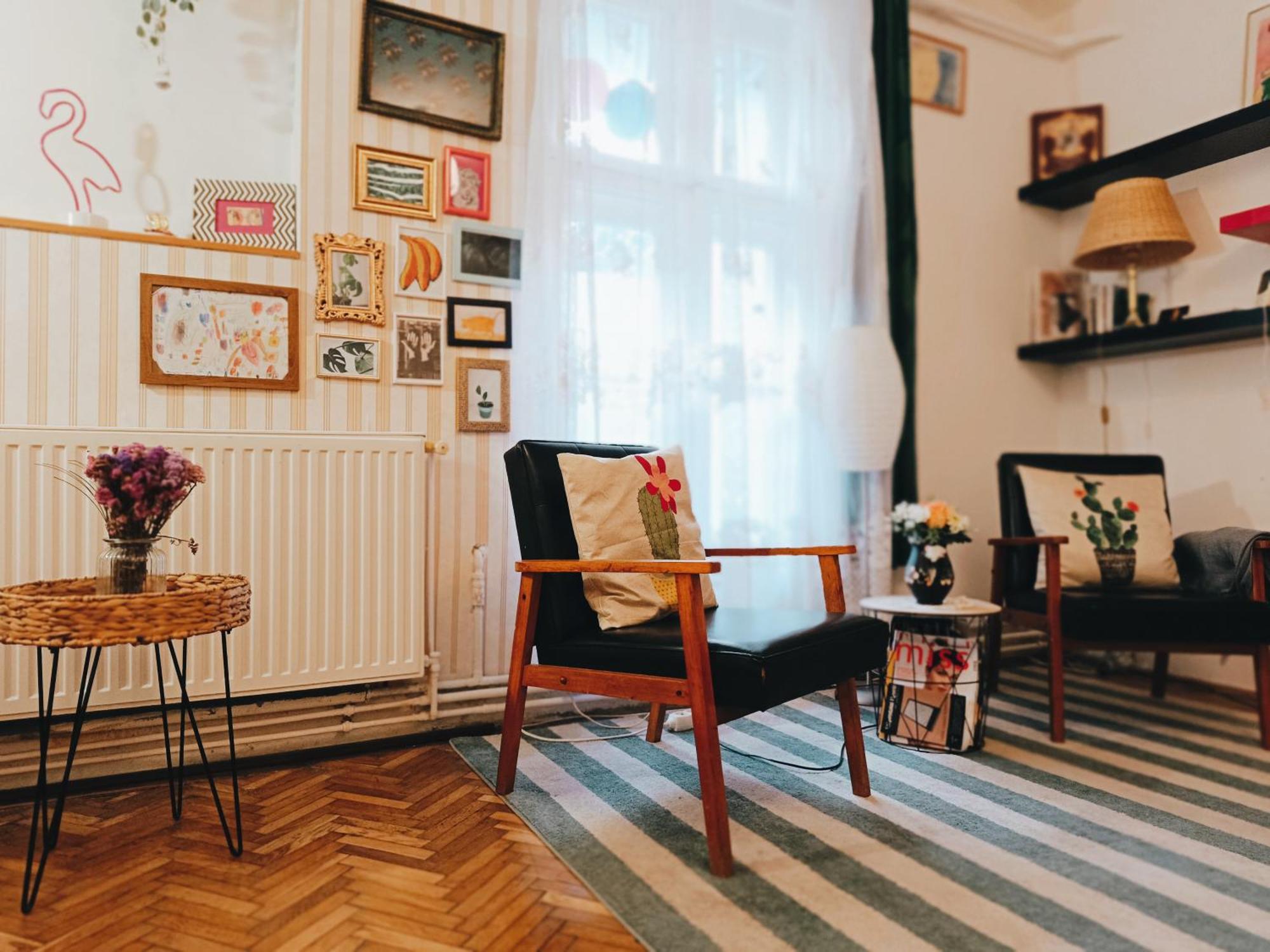 Flat In Historic Villa With Your Own Private Garden, Near City Park Budapest Bagian luar foto