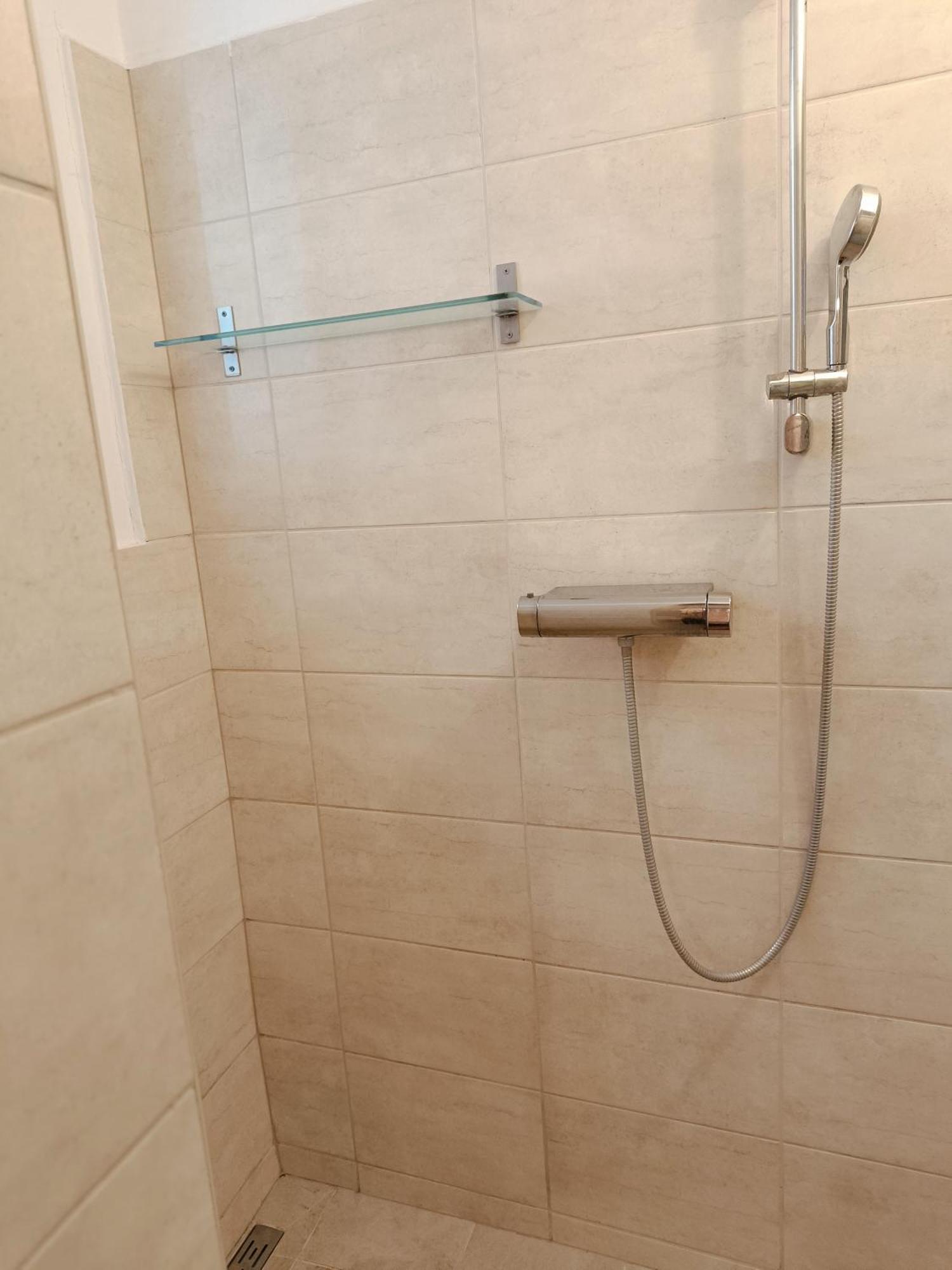Flat In Historic Villa With Your Own Private Garden, Near City Park Budapest Bagian luar foto